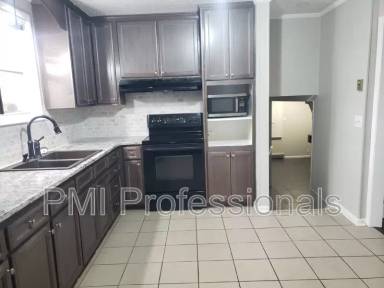 Main picture of 3809 Woodward Dr