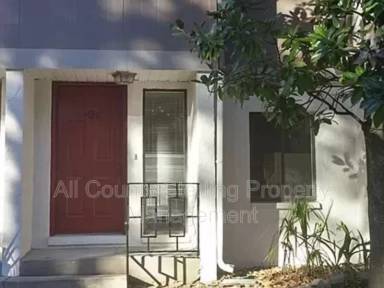 Main picture of 1428 SW 25th Pl