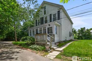 Main picture of 3 Webster Ct