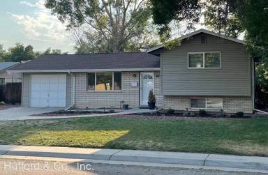 Main picture of 8419 Ames St
