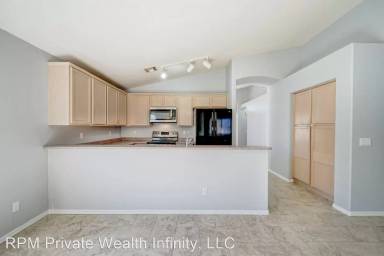 Main picture of 5917 N 78th Ave