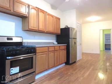 Main picture of 953 Metropolitan Ave