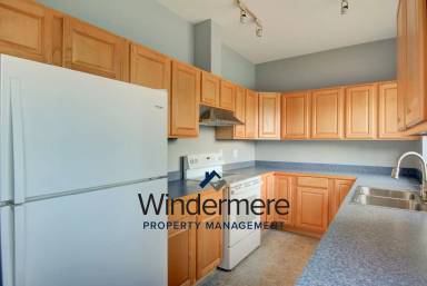 Main picture of 2480 North Bluff Rd