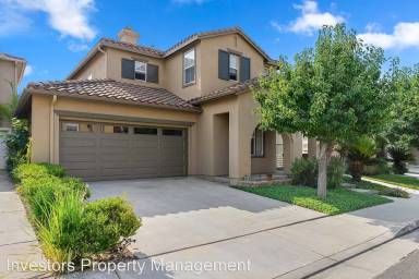 Main picture of 548 Aria Dr