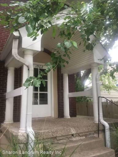 Main picture of 1502 Baxter Ave
