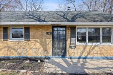 Main picture of 4645 Clayton Dr