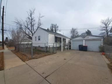 Main picture of 250 W Bates Ave