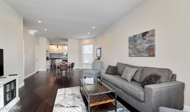 Main picture of 4715 Washington Blvd