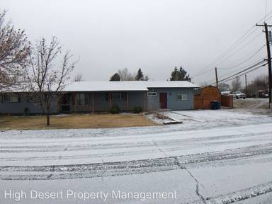 Main picture of 2102 SW Volcano Ave