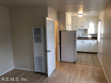 Main picture of 1130 W 166th St