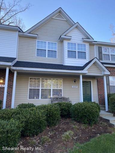 Main picture of 1889 Forest Side Ln