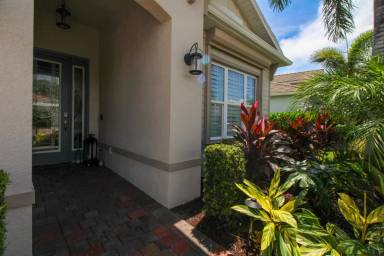 Main picture of 14849 Windward Ln