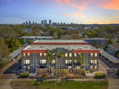 Main picture of 210 S Habana Ave