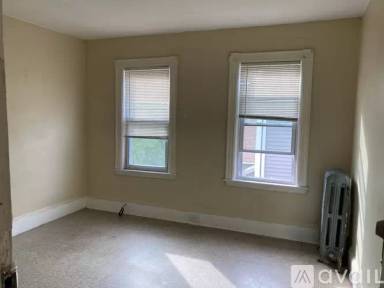 Main picture of 49 Holmes St