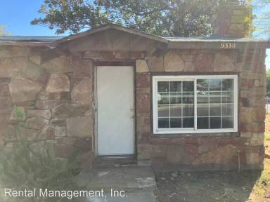 Main picture of 9330 Latham Dr