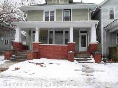 Main picture of 907 Lincoln Ave