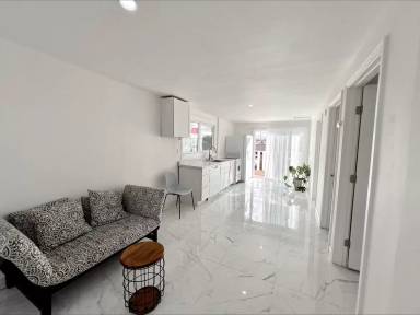 Main picture of 321 Hill St