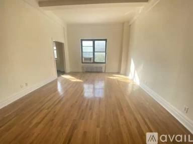 Main picture of 2 Avenue A