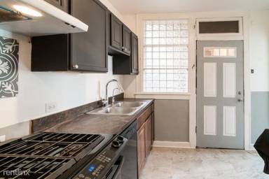 Main picture of 7 Randolph St