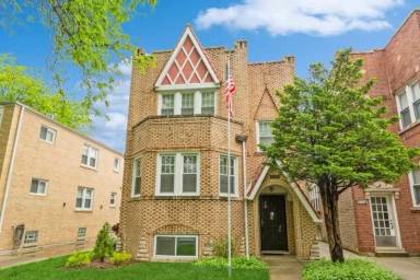 Main picture of 6123 N Moody Ave