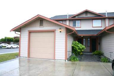 Main picture of 3114 Glen St