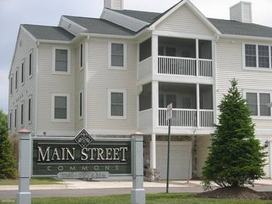 Main picture of 2241 S Main St