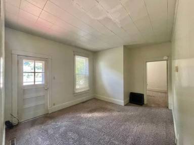 Main picture of 1123 Laporte Ave