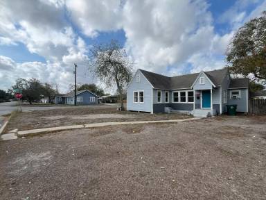 Main picture of 1253 Logan Ave