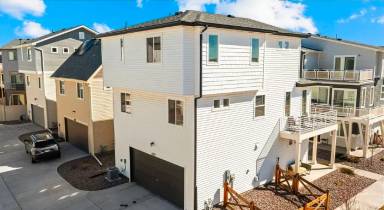 Main picture of 5872 Thurless Ln