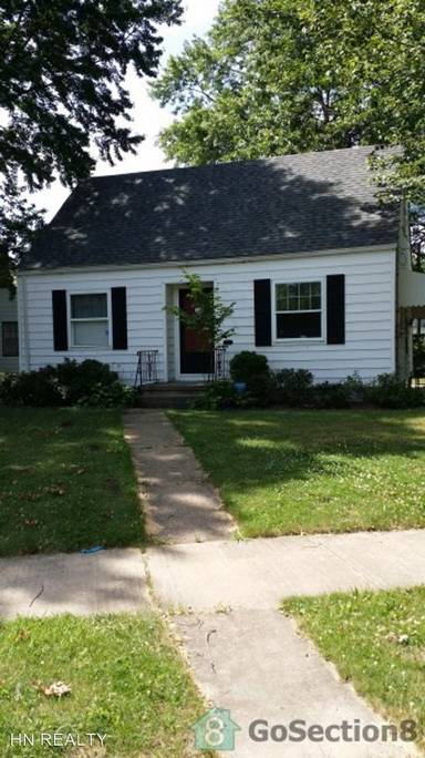 Main picture of 2584 E 38th St