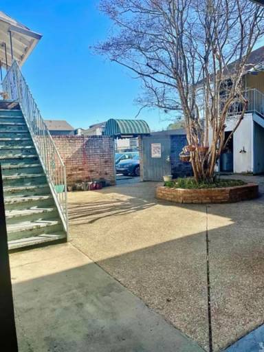 Main picture of The Chateau Tigerland Apartments, LLC