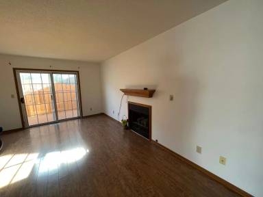 Main picture of 82 Amherst Dr