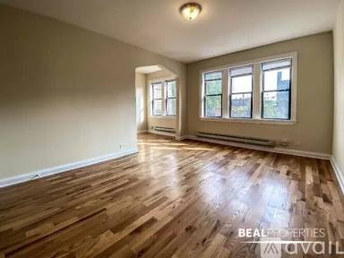 Main picture of 4737 N Hermitage Ave