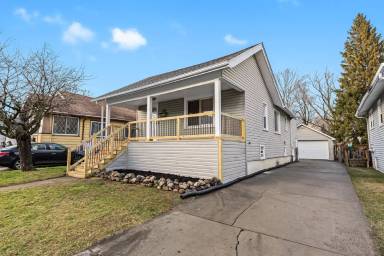 Main picture of 220 La Plaza Ct