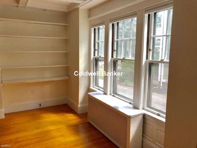 Main picture of 33 Bowdoin St