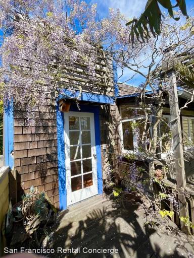 Main picture of 3704 Folsom St