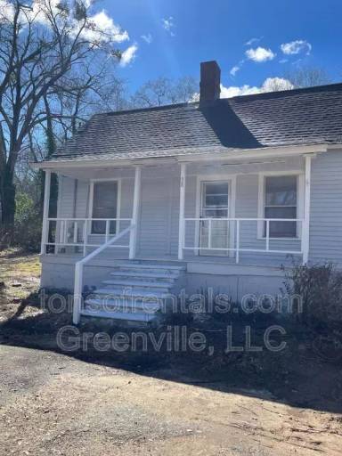 Main picture of 388 Carney St