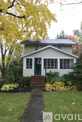 Main picture of 1213 Morris Rd