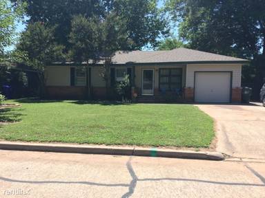 Main picture of 110 S Sherry Ave
