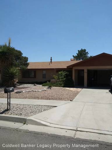 Main picture of 4908 Butterfield Trl NW