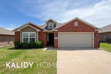 Main picture of 1916 Oak Valley Way