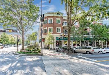 Main picture of 10 E Washington St