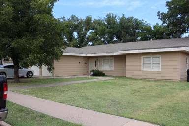 Main picture of 3608 27th St