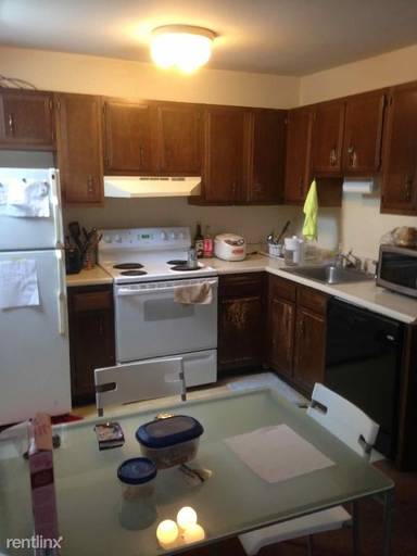 Main picture of 12 Stearns Rd