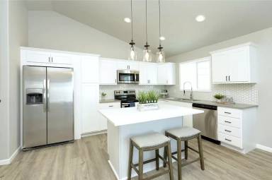 Main picture of 1035 Barnes Dr