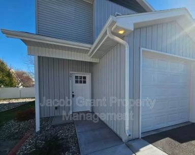 Main picture of 1645 S Bellin Rd