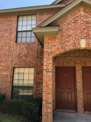 Main picture of 2204 N Carroll Blvd