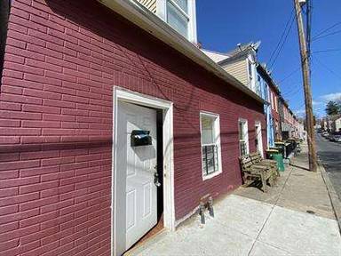 Main picture of 324 Beaver St