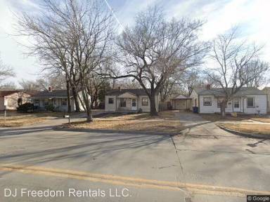 Main picture of 632 S Edwards Ave