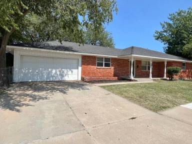 Main picture of 735 NW 5th St